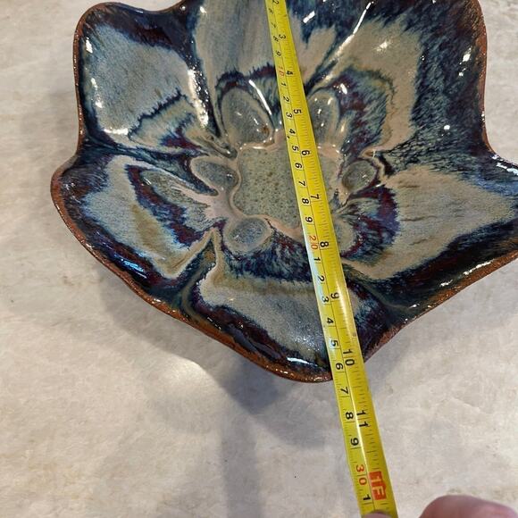Studio Pottery dish blue flower shaped stunning!  Signed - Picture 5 of 11
